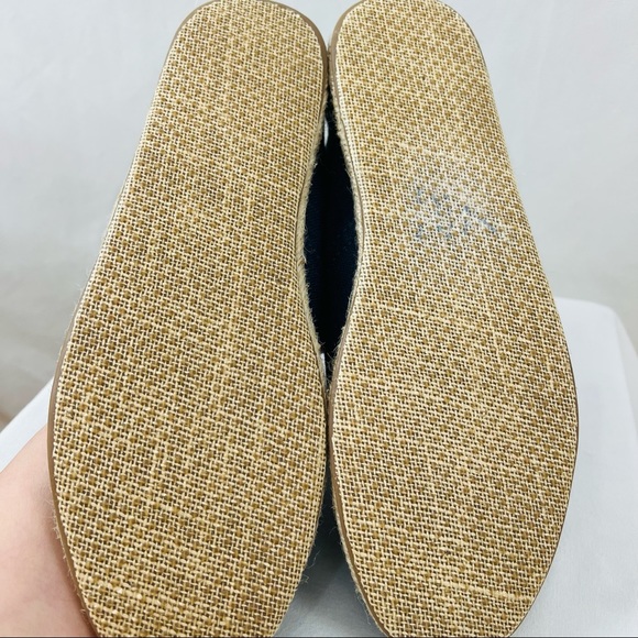 TOMS Men’s Jean and Jute Lining Shoes - Picture 11 of 12